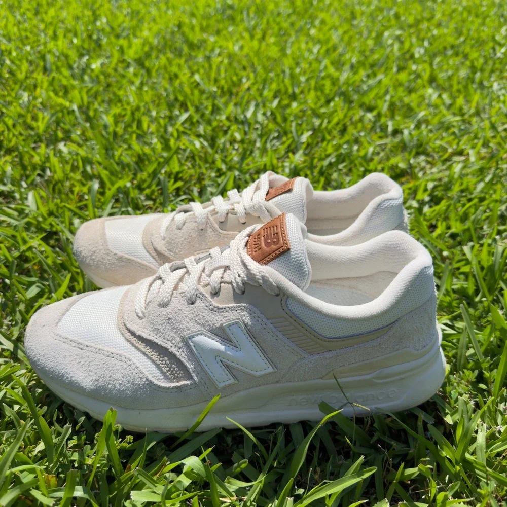 New Balance 997H Angora Sea Salt Sneakers CM997HOB Womens 9 Mens 7.5